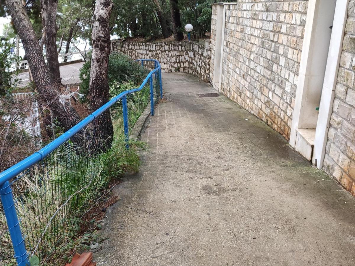 Apartments Ivo Makarska Bagian luar foto