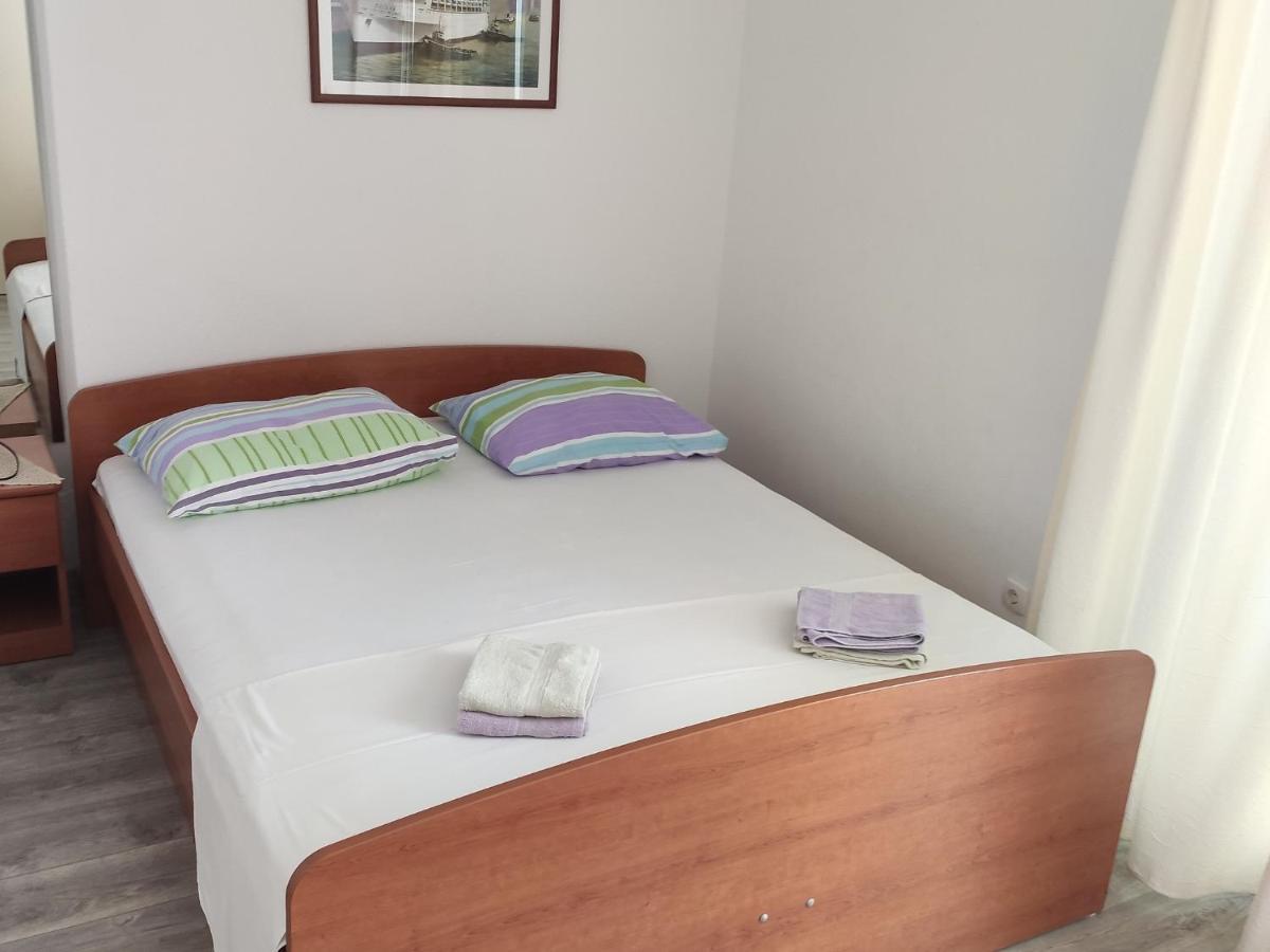 Apartments Ivo Makarska Bagian luar foto