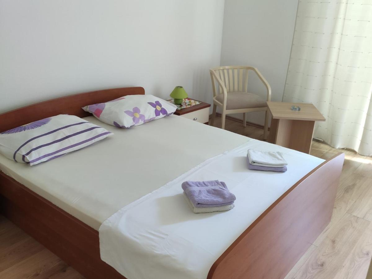 Apartments Ivo Makarska Bagian luar foto