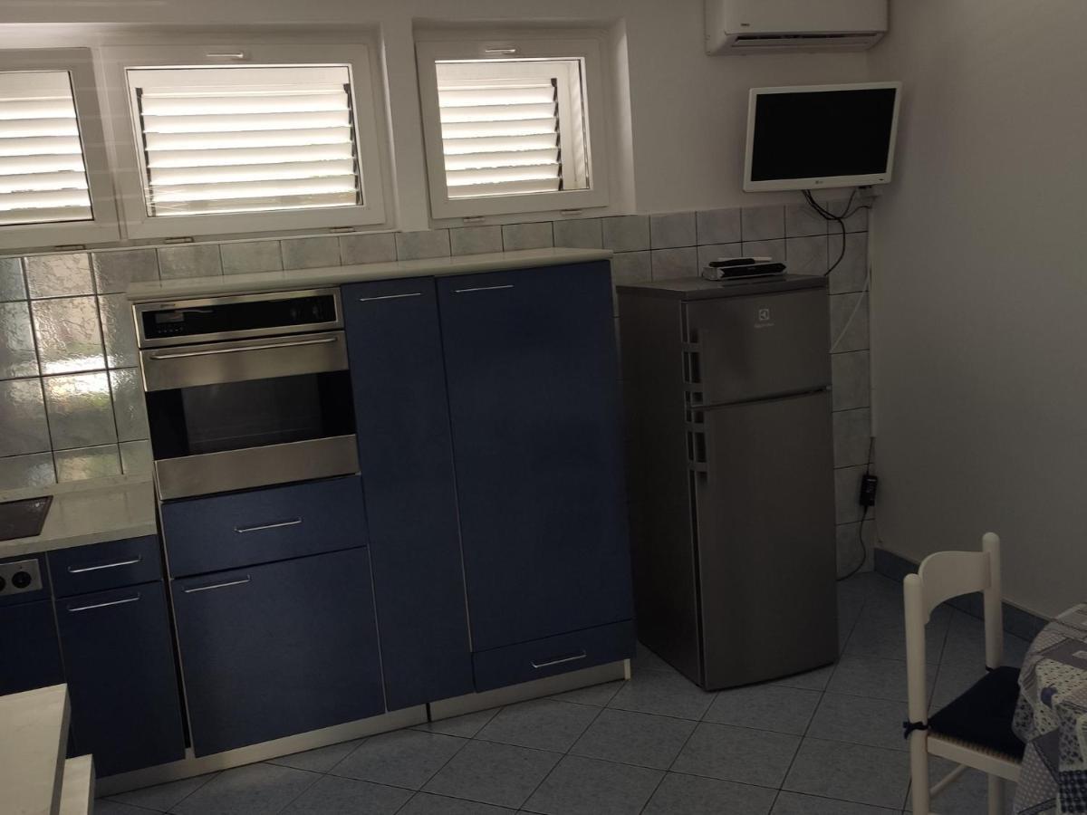 Apartments Ivo Makarska Bagian luar foto