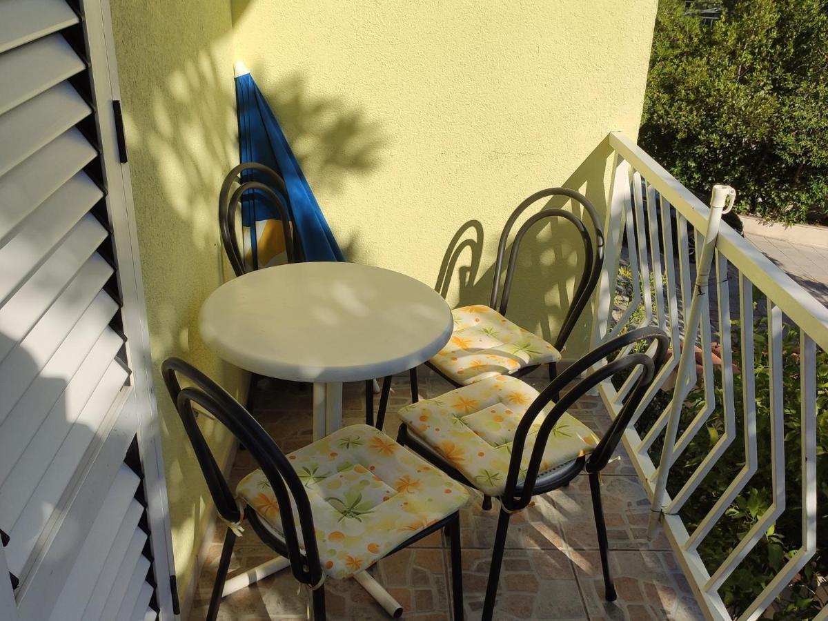 Apartments Ivo Makarska Bagian luar foto