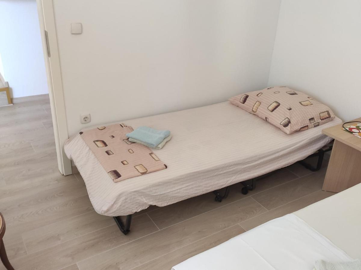 Apartments Ivo Makarska Bagian luar foto