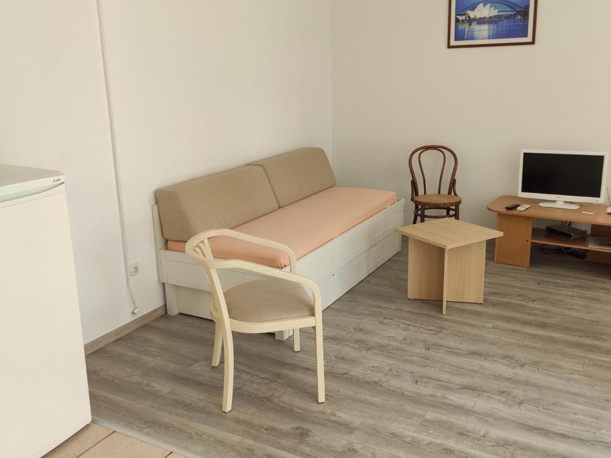 Apartments Ivo Makarska Bagian luar foto