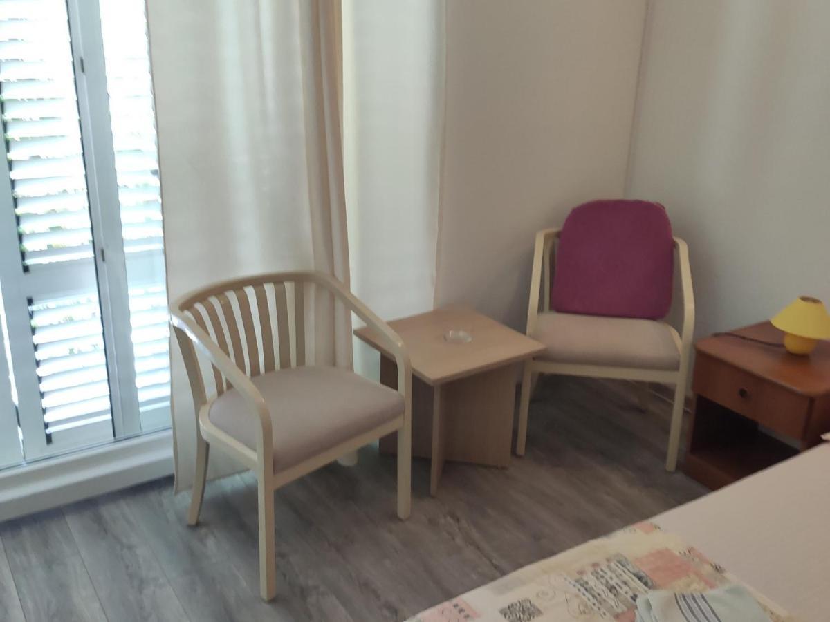 Apartments Ivo Makarska Bagian luar foto